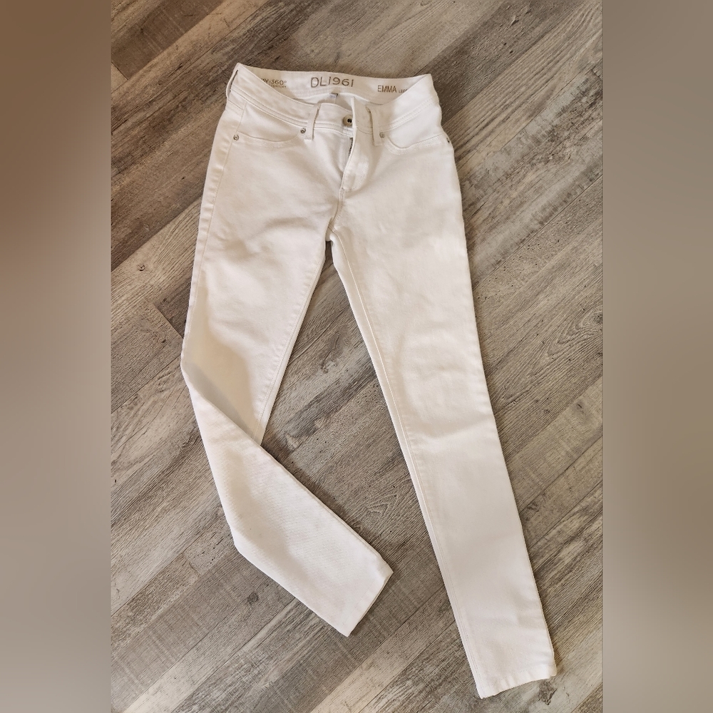 3/$25 DL1961 Emma White Jean Legging size 24